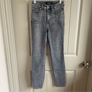 Judy Blue Women's Gray Skinny Jeans